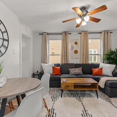 Comfy 2-Bed With Office By Hospitals & Entertainment Appartement